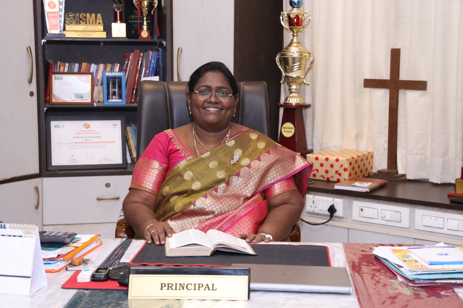 Principal Image